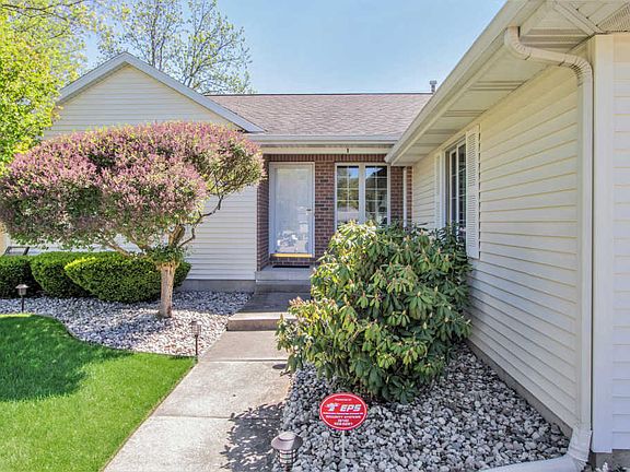 3rd image of 2411 Golfbury Dr SW