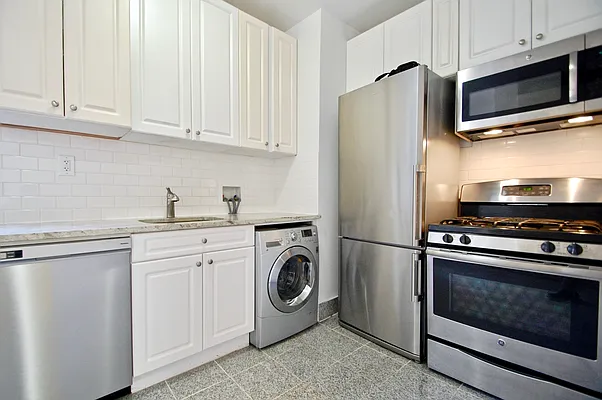 Rented by Compass | media 17