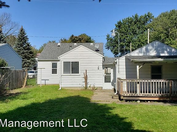 3rd image of 1117 W Buder Ave