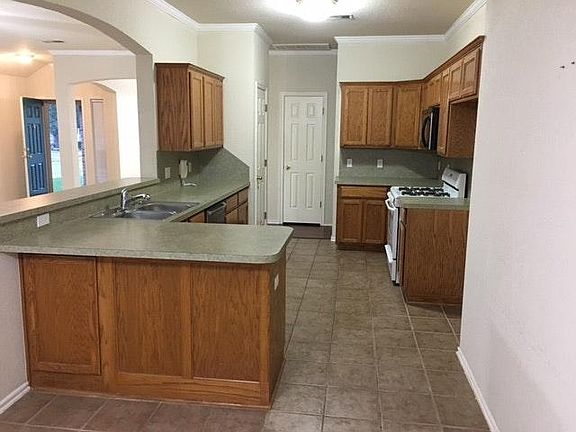 3rd image of 1904 NW 174th St