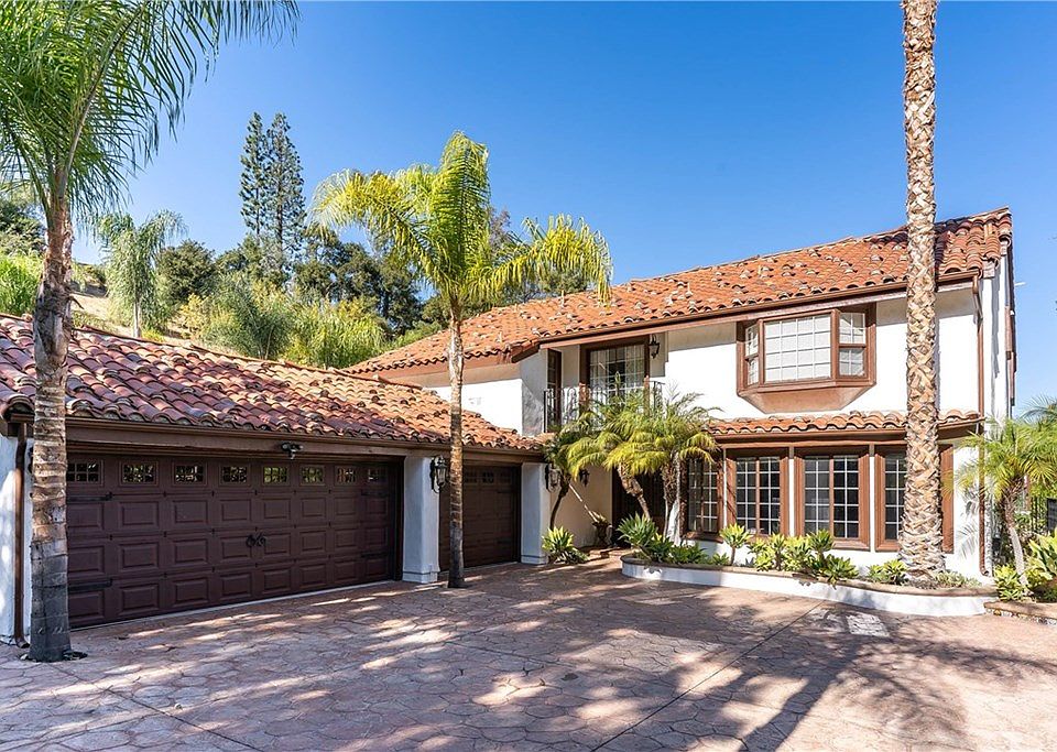 1st image of 23705 Park Belmonte