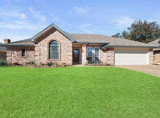 5613 Puerto Vallarta Dr, North Richland Hills, TX 76180