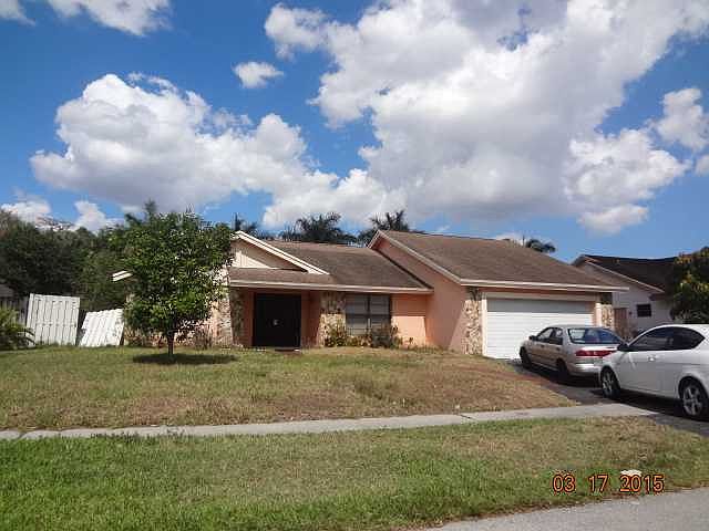 1st image of 7125 NW 49th Ct