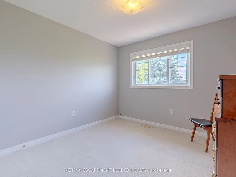 26 Olivia Pl — Photo 22