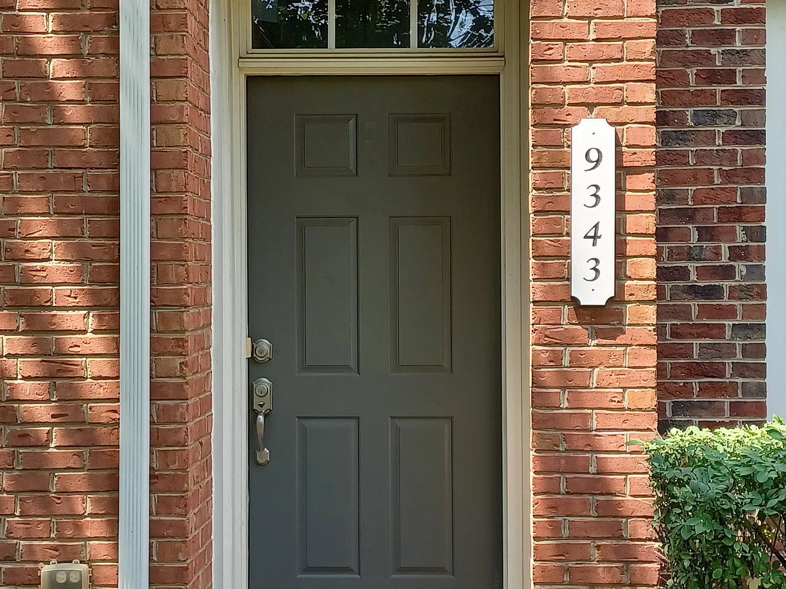 3 bed, 2048 sqft, $3,000 — Photo 2