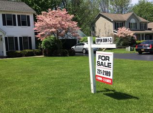 1165 Fetzner Rd, Rochester, NY 14626