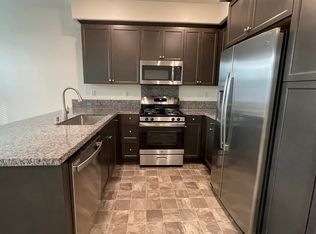 7112 Montecito Ln, Eastvale, CA 92880