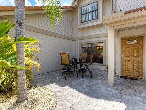 3rd image of 17567 Fairmeadow Dr