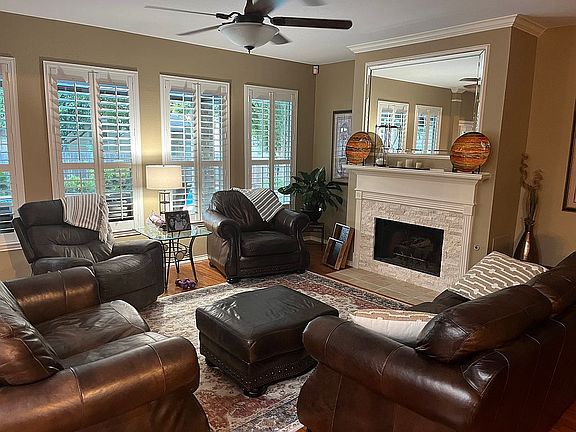 3rd image of 8819 Brae Park Dr