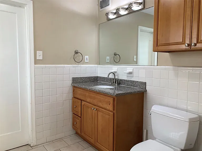 307 Avondale St #1 — Photo 13