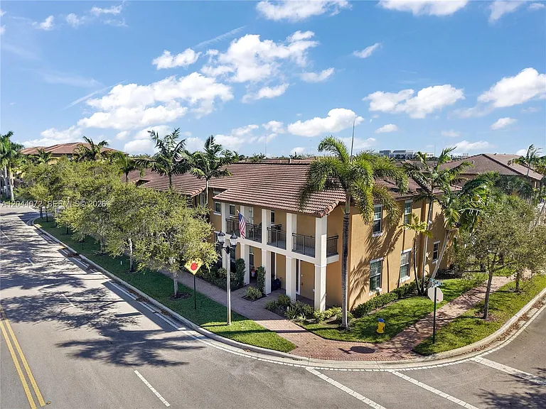 1119 SW 147th Ave — Photo 36