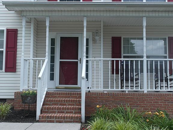 2nd image of 4609 Lufkin Ln
