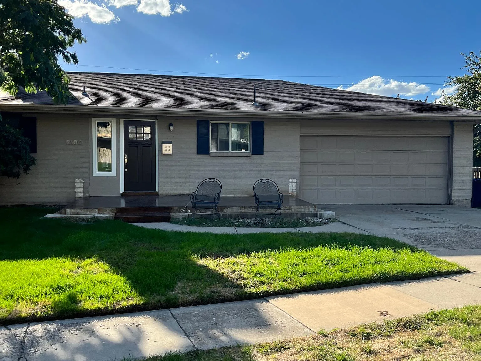 2106 S Wasatch Dr — Photo 3