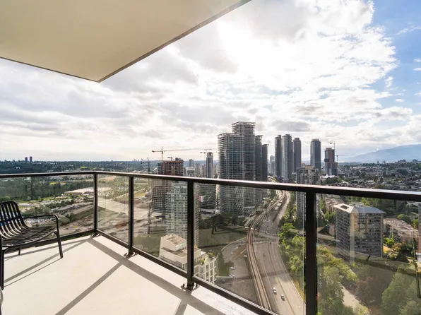 2135 Springer Ave #3707, Burnaby, BC V5B 3N1