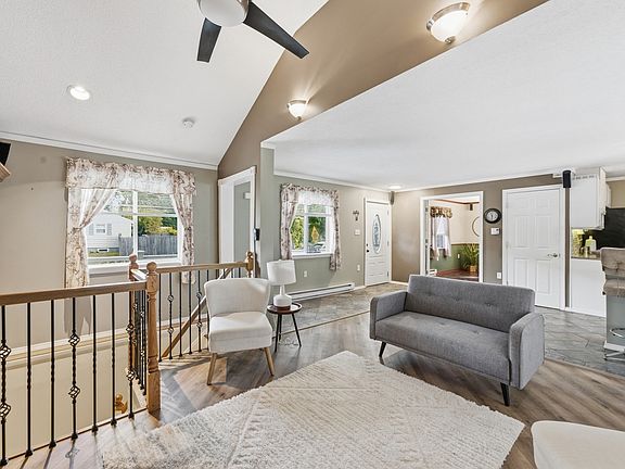4th image of 66 Barrison St