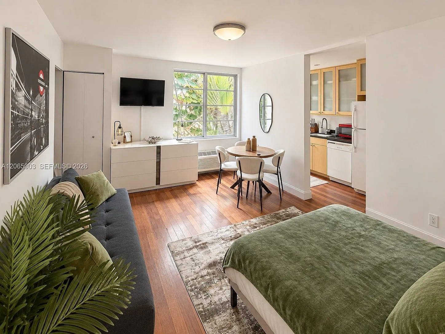 South Beach Hudson Condo — Photo 4