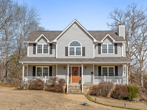 9209 Carriage Ln, Ooltewah, TN 37363