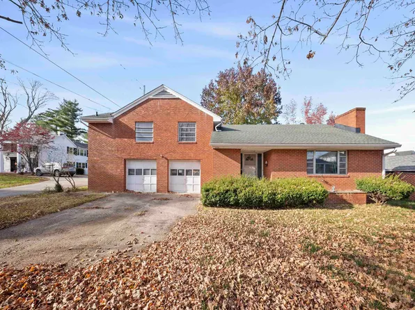 2505 S 29th St, Ashland, KY 41102