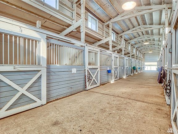 36 Stalls in the main barn.  Most stalls offer paddocks in addition to 2 'birthing stalls'.
