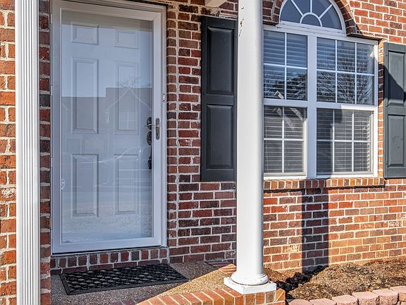 2nd image of 113 Noel Cove Cir