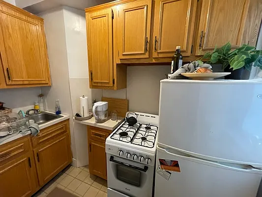 Rented by Green Home NY Realty LLC | media 12