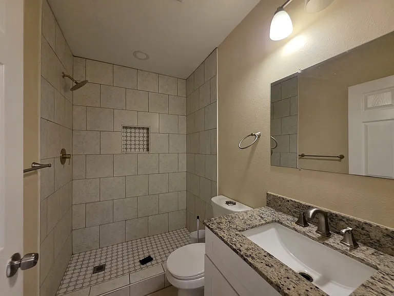522 E Davilla Ave — Photo 18