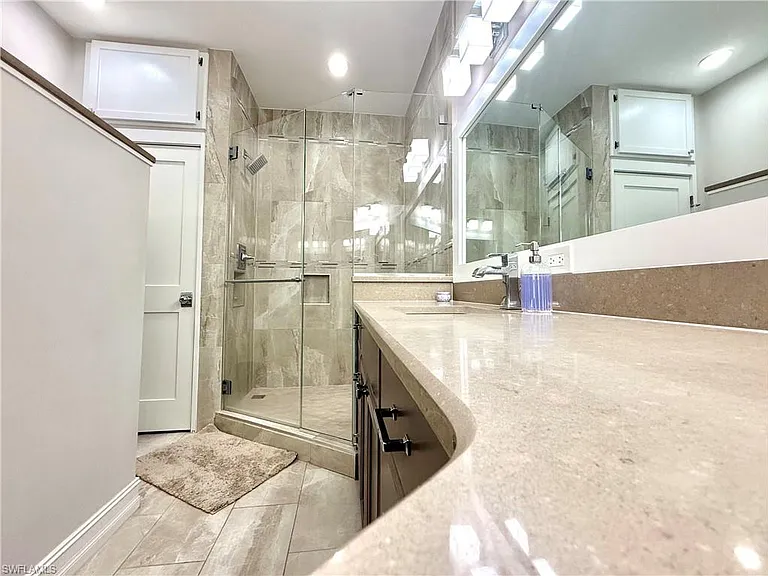 6325 Wilshire Pines Cir #308 — Photo 9