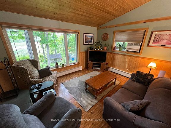 4th image of 253 Lacourse Ln