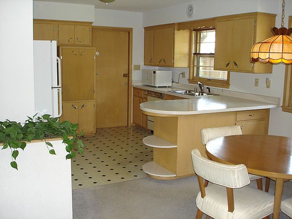 3rd image of 4111 N 93rd St