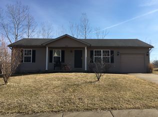 5144 Arches Dr, Newburgh, IN