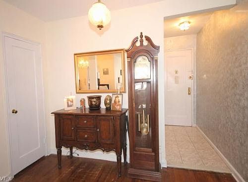3rd image of 2260 Burnett St APT 3D