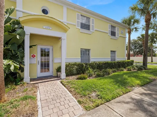 239 Sea Horse Dr SE APT F, St Petersburg, FL 33705