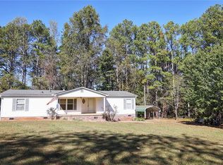 530 Stewart Rd, Six Mile, SC 29682