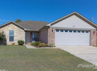 2800 Razorback Dr, Conway, AR 72032