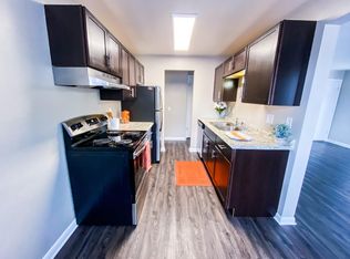 13 Adeline Cir APT 1, Madison, WI 53713