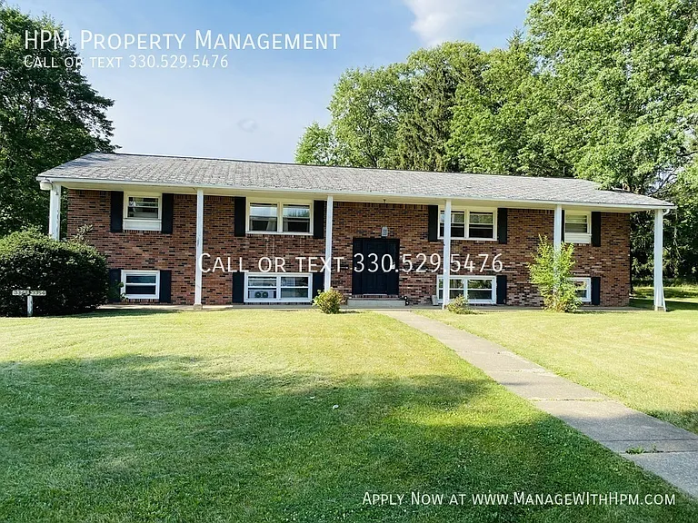 3348 Mollane St NW — Photo 16