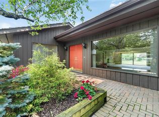 452 Bramble Ln, Aurora, OH 44202