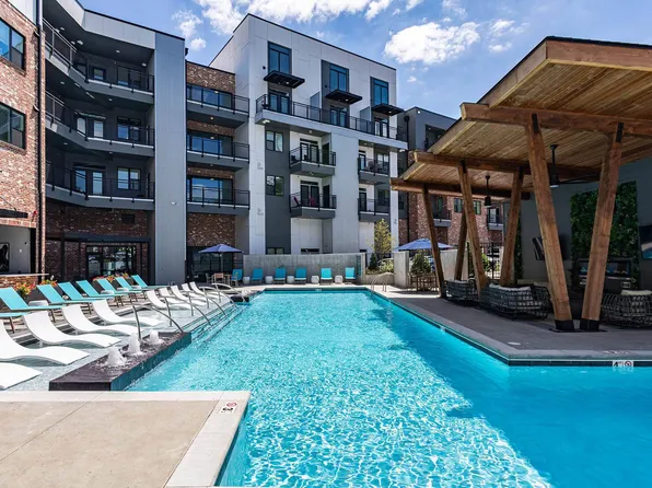 Sterling Nashville West