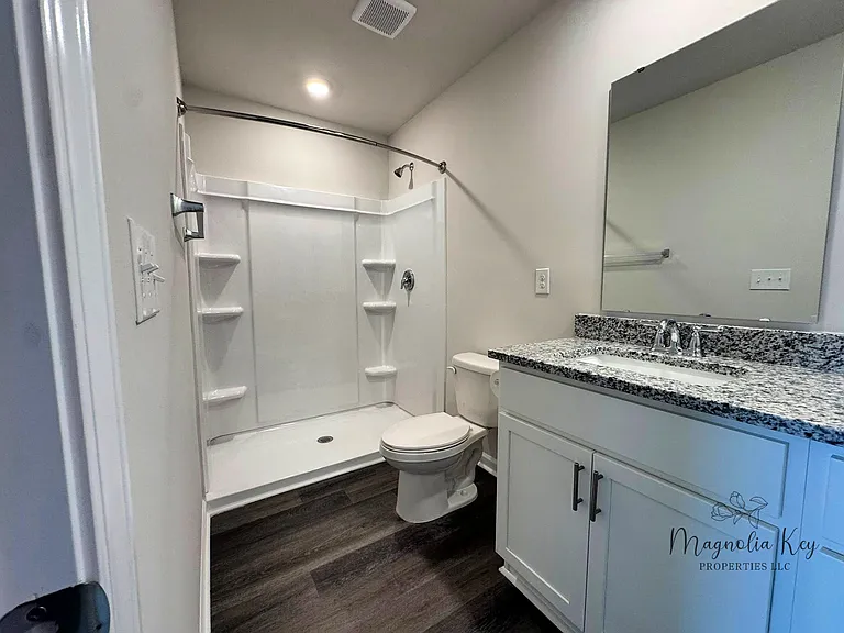 555 Gemstone Blvd — Photo 21