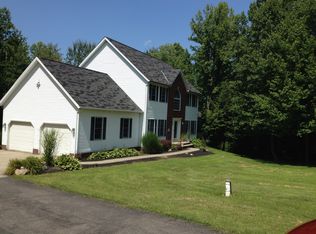9550 Tanager Dr, Chardon, OH 44024