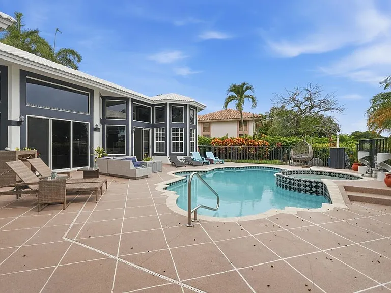 1716 NW 124th Way — Photo 58