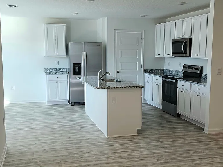 22242 Aleutian Ave — Photo 6