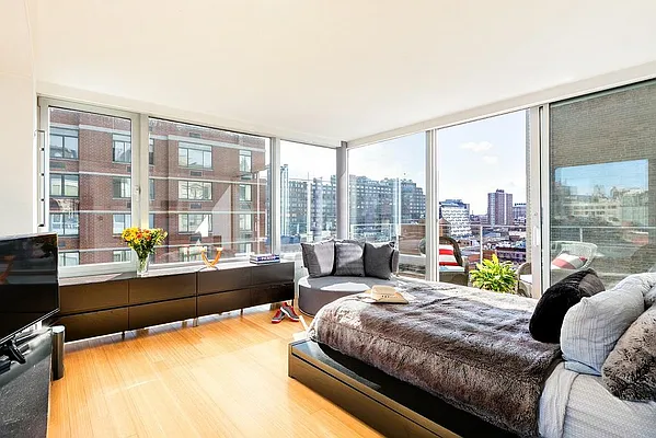 Sold by Keller Williams NYC | media 28