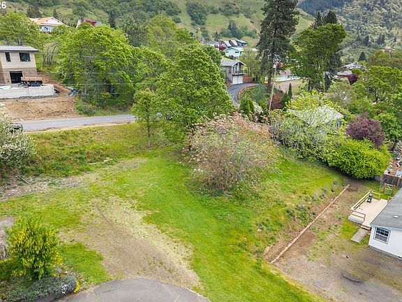 3rd image of LOT Off Vine St