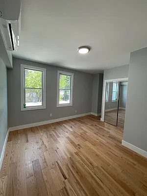 Sold by Glory Homes Realty | media 8