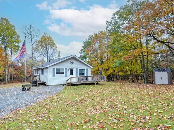 111 Elmwood Dr, Albrightsville, PA 18210