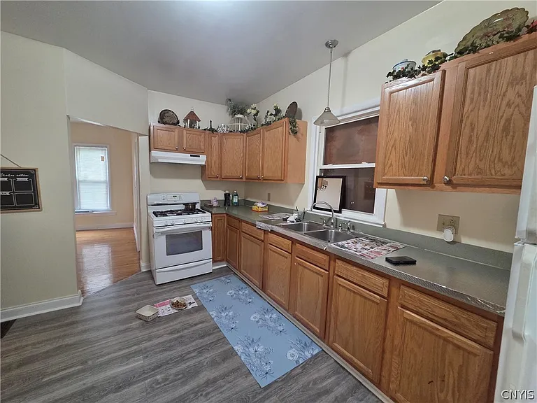 517 Garfield Ave — Photo 7
