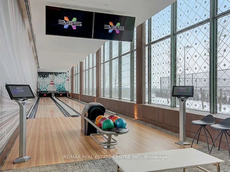 115 McMahon Dr #1701 — Photo 21