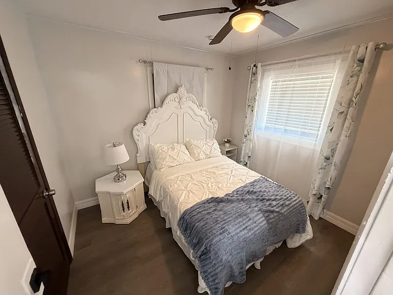 414 Cortez Dr — Photo 6