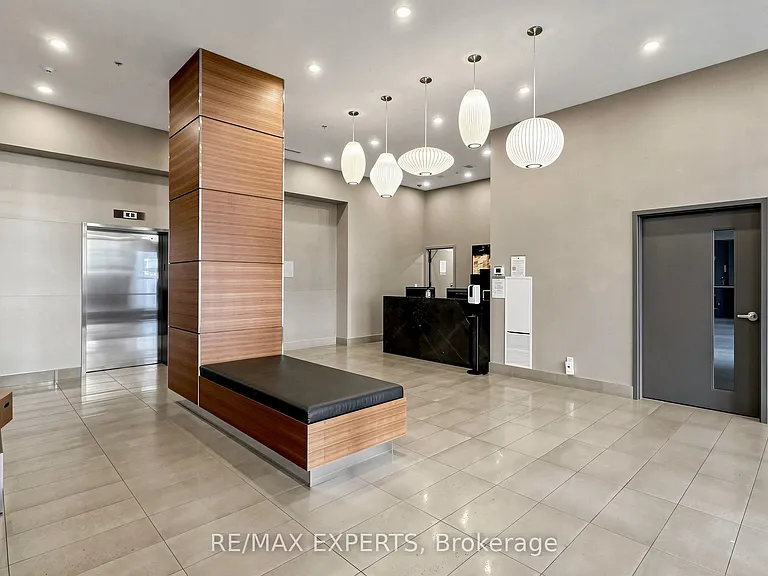 18 Rean Dr #223 — Photo 7
